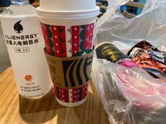 -星巴克臻选(嘉兴海宁银泰城店)