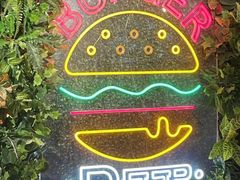 -DEEP·美式餐吧(五棵松华熙LIVE店)