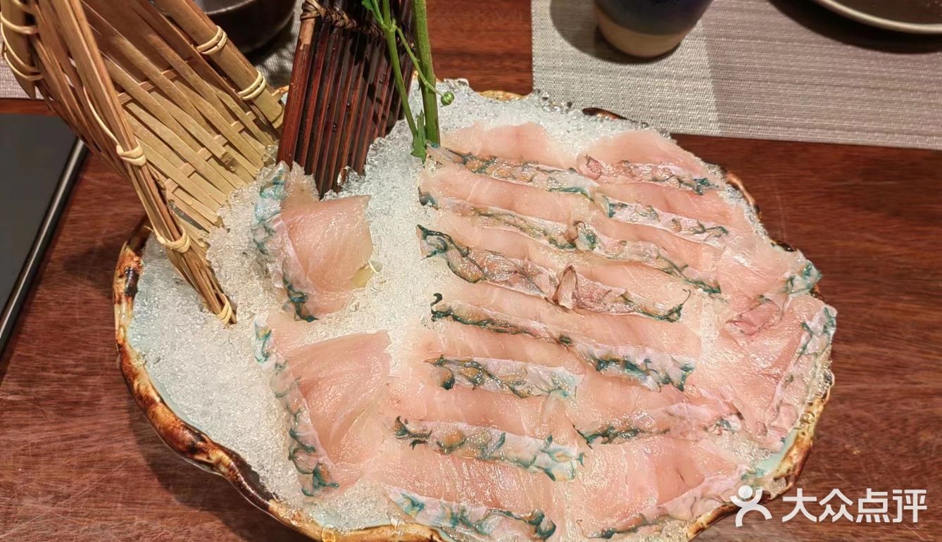 杭州探店｜只此一家的西沙鹦嘴鱼火锅🍲