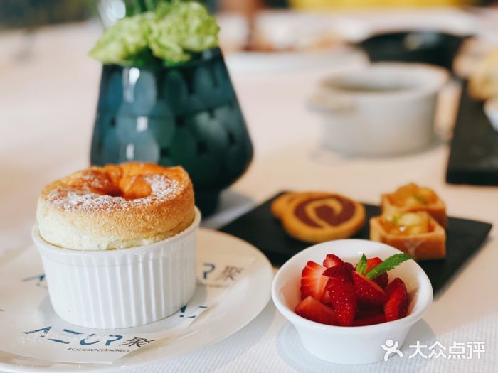 AZUR聚(香格里拉饭店)图片