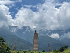 -三塔倒影公园