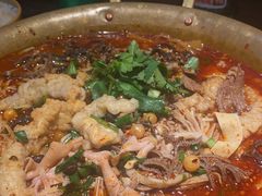 -张翻越·川渝冒菜·武汉黑鸭煲(城北万象城店)