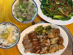 -明姨仔潮汕美食·碳炉猪脚·汕尾牛腩饭·起片鸡煲(起义路店)