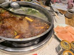 -肖肖酸萝卜鱼火锅(总店)