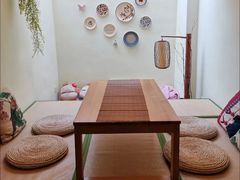 -小草屋轰趴馆别墅派对新场团建家庭聚会