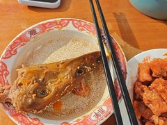 -爆炸头阿姨小四川正宗川味小吃(无任何分店)
