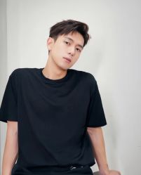 -韩国丽安形象设计