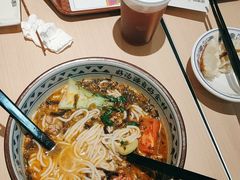 -蒙自源米线大王(东站店)
