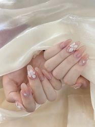 -U3美甲美睫沙龙