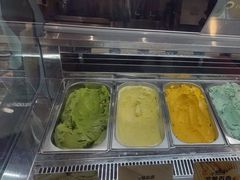 -极拉图·现制冰淇淋(大卫城店)