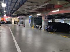 -大宁国际商业广场-地下停车库