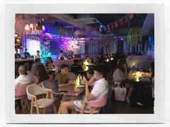 -樱花里音乐餐吧·牛扒椰子鸡(东圃店)