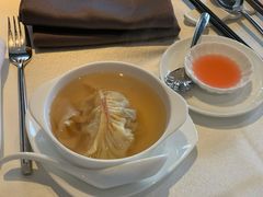 花胶灌汤饺-皇朝会.经典传统粤菜(外滩店)