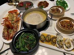 -煲王粤菜餐厅(中侨中心店)