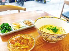 -裕兴记·蟹黄面馆养育巷精选店面馆