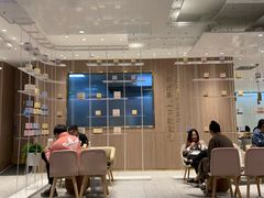 大堂-奈雪的茶(湖滨银泰in77C区PRO店)
