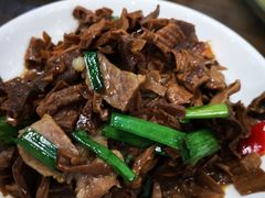-芦茨金富饭庄·25年老字号·专做稻草鸡