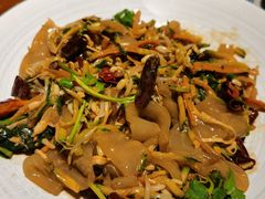 东北拉皮盆菜-95号酱骨·一块豆腐(展春园西路店)