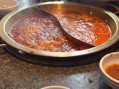 -小天鹅火锅·一线江景洪鼎旗舰店(洪崖洞店)