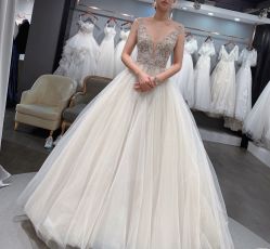 -艾米丽婚纱礼服