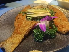 -香巴拉云南餐厅(华莱坞店)