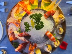 -弦月窗LUNETTE BY AMANDA(复兴路店)