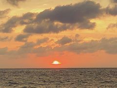 -Sunset Bar(丹绒亚路香格里拉店)