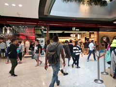 -东荟城名店仓