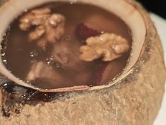 椰子八宝鸡汤-闻见中国海南菜(K11店)