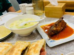 -高玛纳驴肉火烧(一世界店)