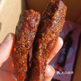 我要曝光这个牛肉干 同事随手递给我的… 真的太好吃了！