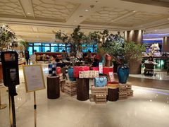-咖啡苑自助餐厅·中国大饭店