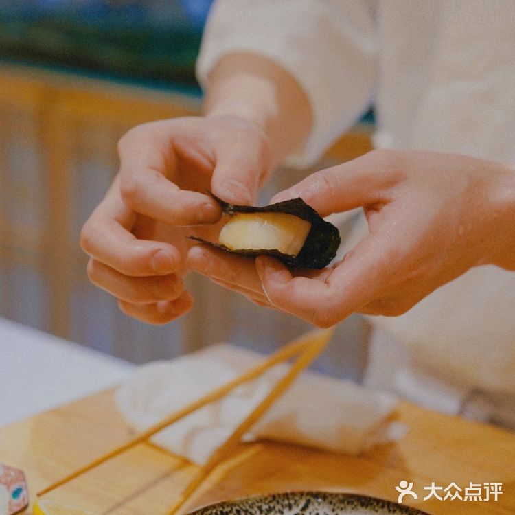 主厨好害羞，像一休哥☺️