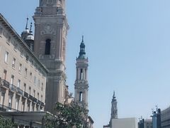 -皮拉尔圣母圣殿主教座堂