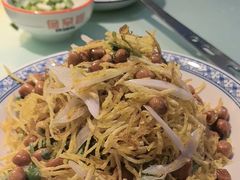 -鱼窝棚柴火铁锅炖(富山屯店)