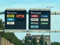 -爱德华·劳伦斯·洛根将军国际机场