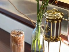 -Café Monson