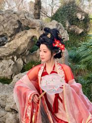 -一揽芳华汉服旗袍体验馆(拙政园店)