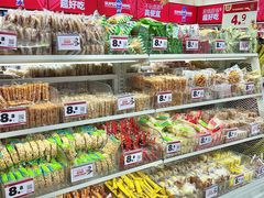 -赵一鸣零食(广州荔湾路店)