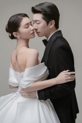 -喜爱高定婚纱摄影