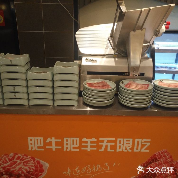 好吃的酱骨自助锅