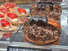 -HOT CRUSH趁热集合·现烤面包(上海环球港店)