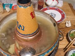 -毛辣果·贵州红酸汤牛肉火锅(西单店)