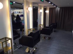 大厅-3AM HAIR SALON烫发染发接发