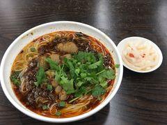 肥肠米线-耙豌豆重庆小面