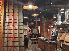 -破瓦寒窑·地摊烤羊排