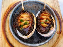 石锅大鲍鱼-品海楼·大连海鲜(老虎滩店)
