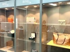 -用真奢侈品名表名包回收中心(朝阳万达店)