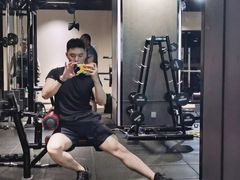 -一兆韦德健身(张杨路店)