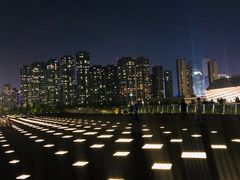 -南京眼步行桥